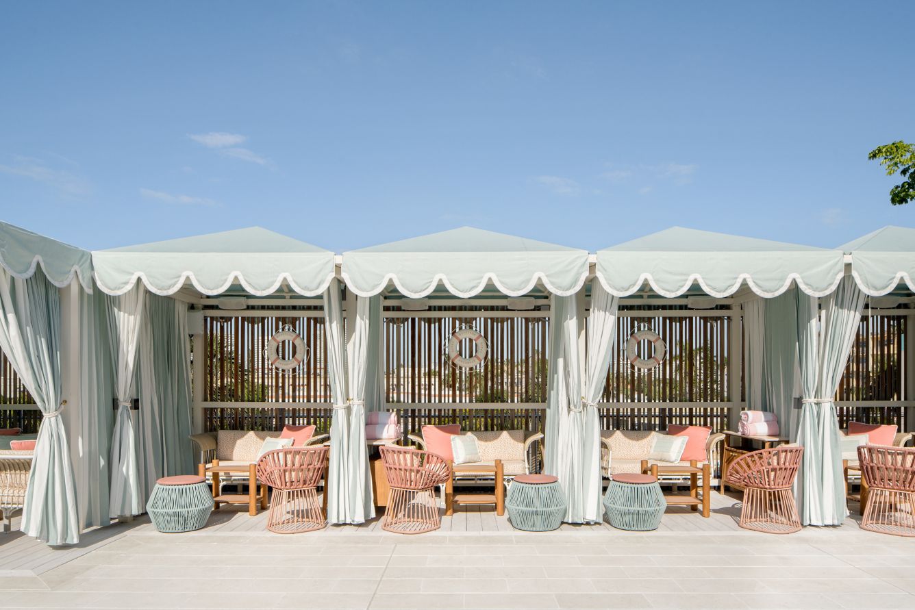 tx-miasx-goodtime-pool-cabanas2-40752_Classic-Hor