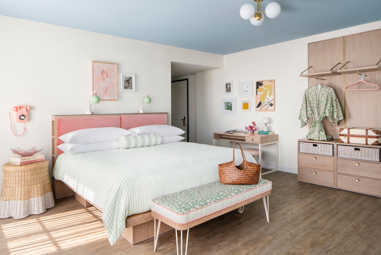 tx-miasx-king-room-one-bedroom-ste-30580_Classic-Hor